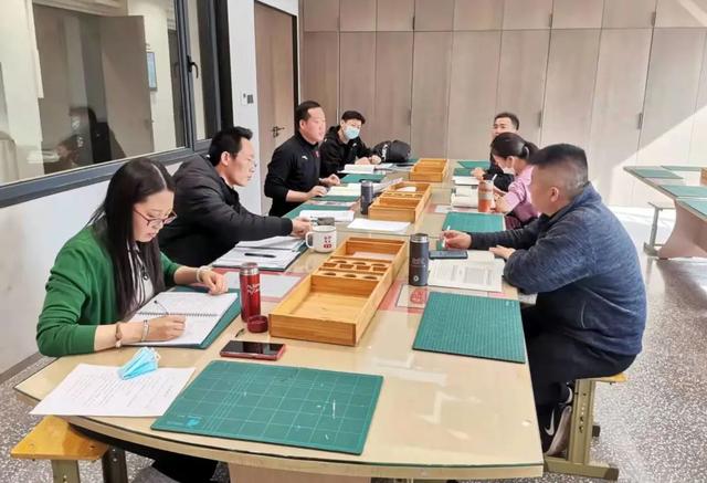 「聚焦“双新”」以课题研究引领 促高中“双新”改革
